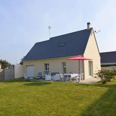 Coastal Escape, Cleaning Included Holiday home Denneville