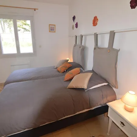Coastal Escape, Cleaning Included Holiday home