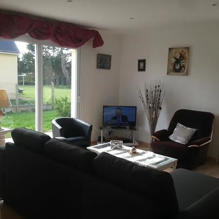 Coastal Escape, Cleaning Included Holiday home *